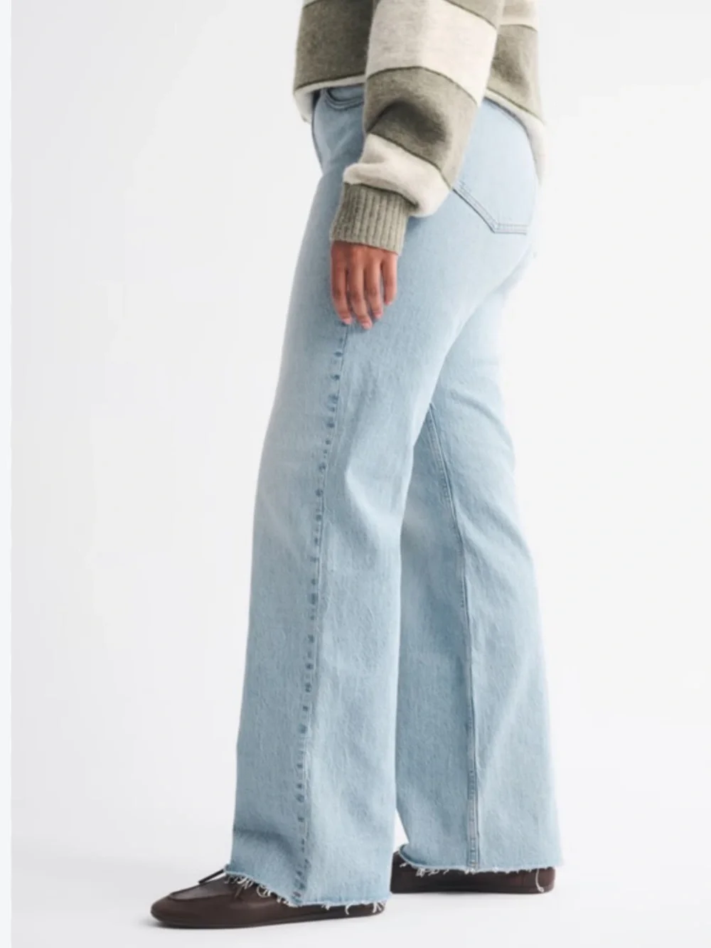 Abercrombie & Fitch Light Wash High-Rise Wide Leg Jeans